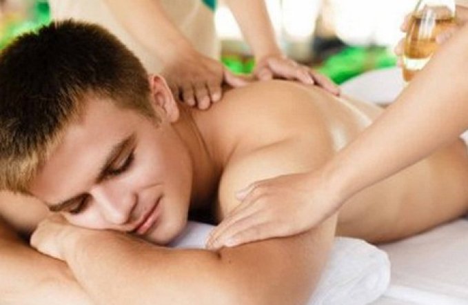 Four-Hand-Massage